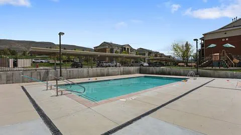 Image of pool located in common space of Wasatch Commons.
