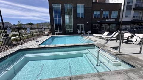 Sequoia Apartments communal pool and hot tub.