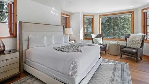 Master bedroom in Deer Valley's rental home Bellemont 5 