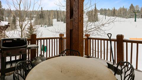 Grand Lodge 405 deck seating in the winter.