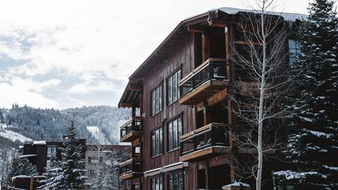 Silver Baron Lodge exterior in the winter.