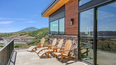 Deer Valley lodging property SkyRidge 11171 deck in the summer