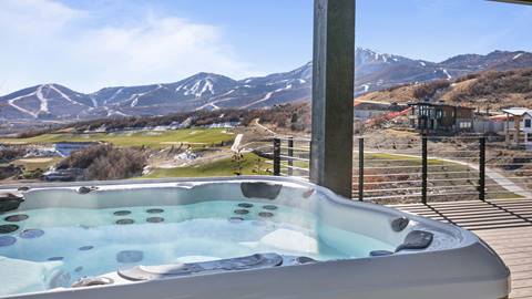 Deer Valley lodging property SkyRidge 1491 hot tub