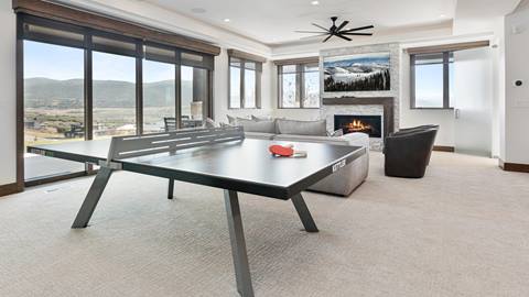 SkyRidge 1592 pool table and family room.